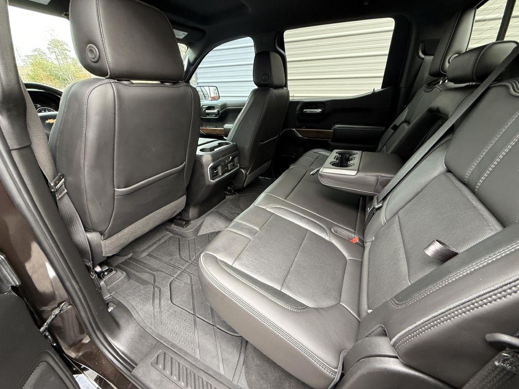 Chevrolet Silverado 1500 2WD Crew Cab 147" High Country 2019