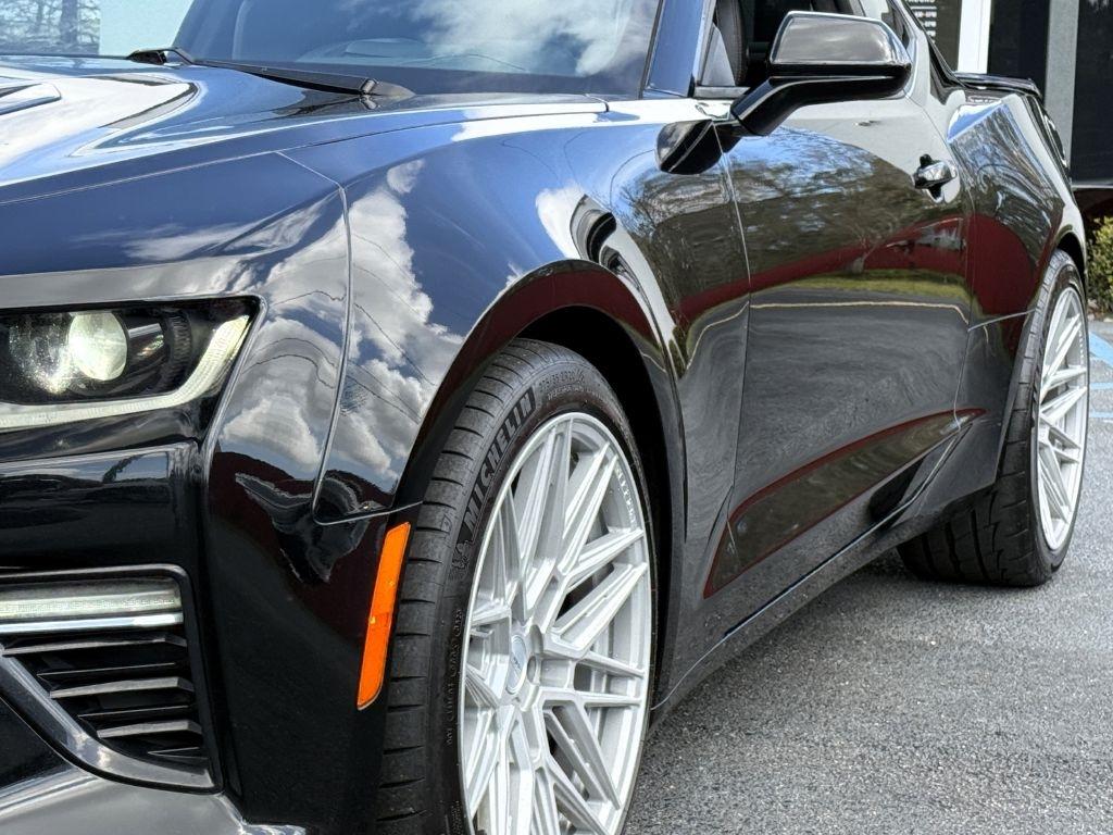 Chevrolet Camaro 2dr Cpe 2SS 2018