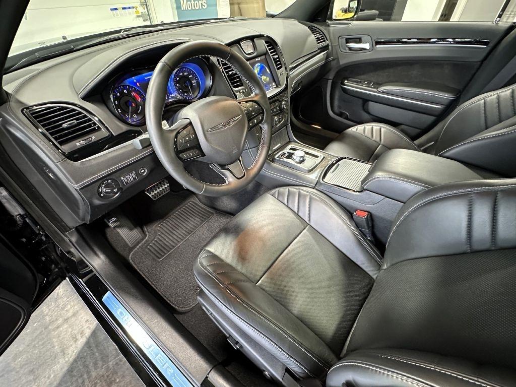 Chrysler 300 300C RWD 2023