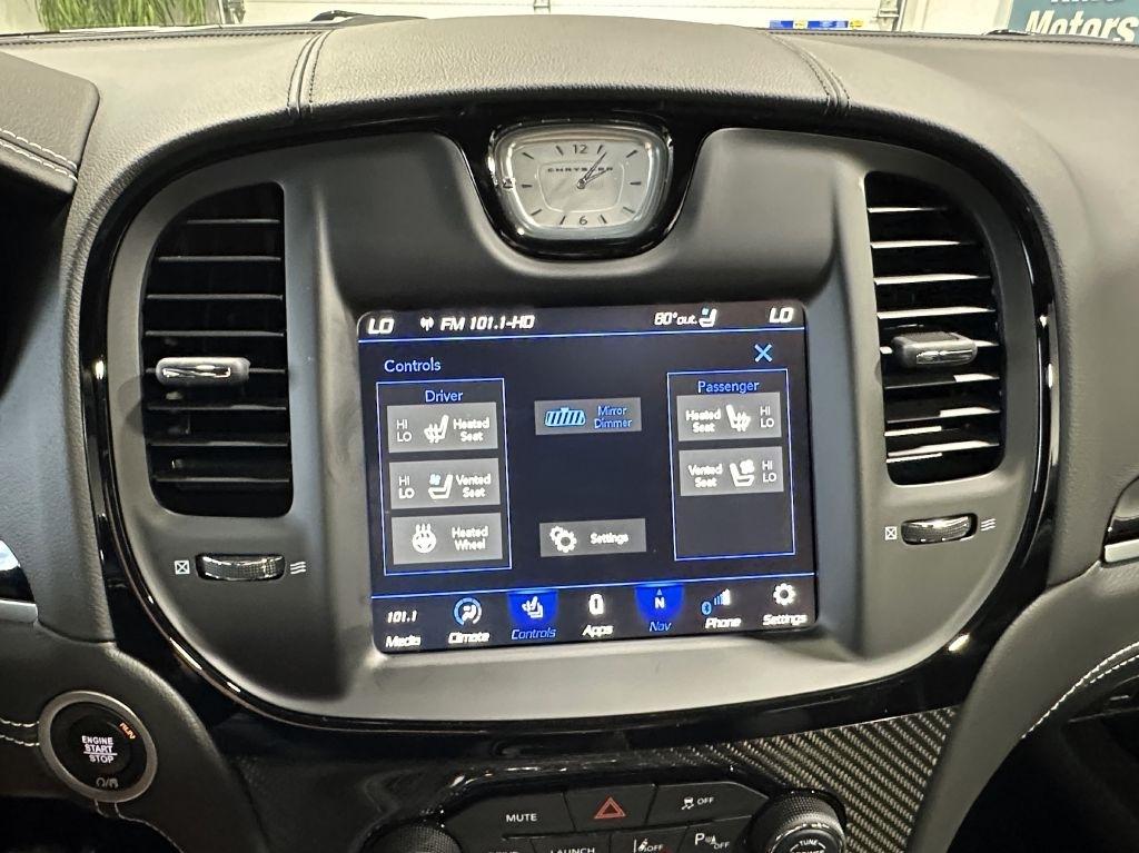 Chrysler 300 300C RWD 2023