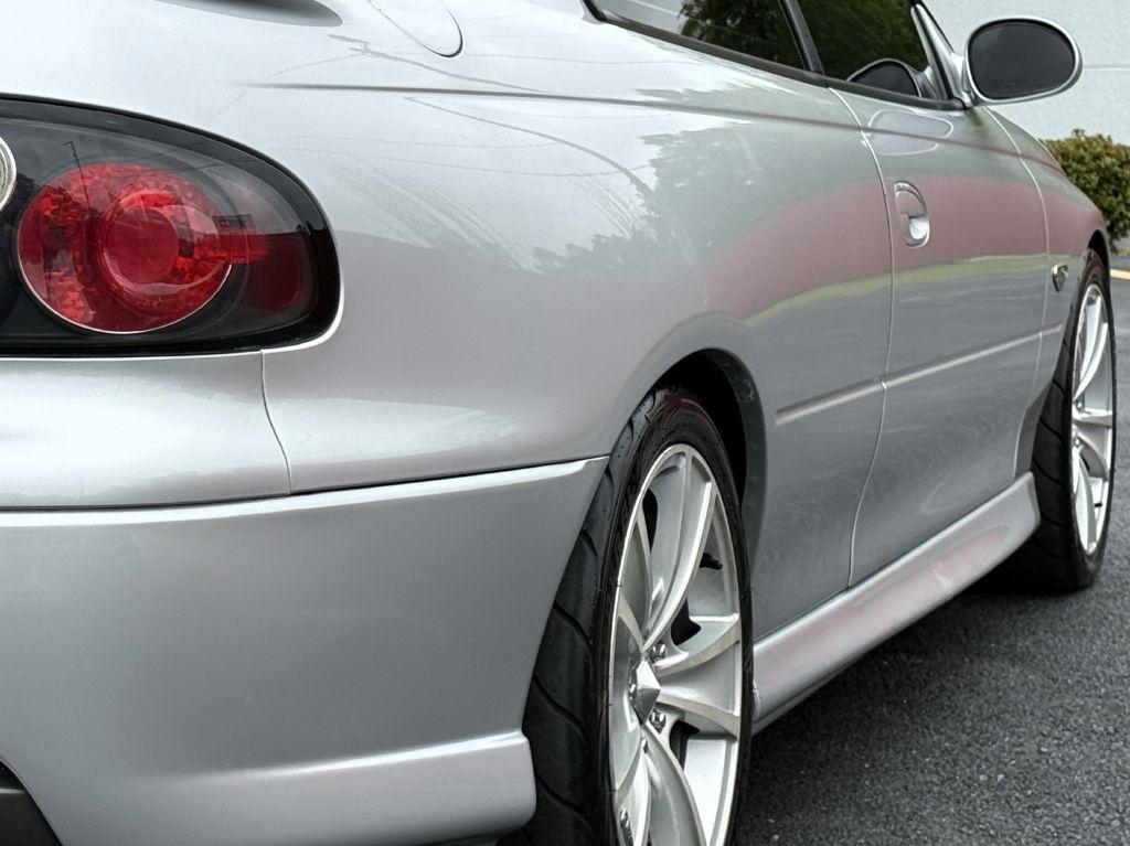 Pontiac GTO 2dr Cpe 2006