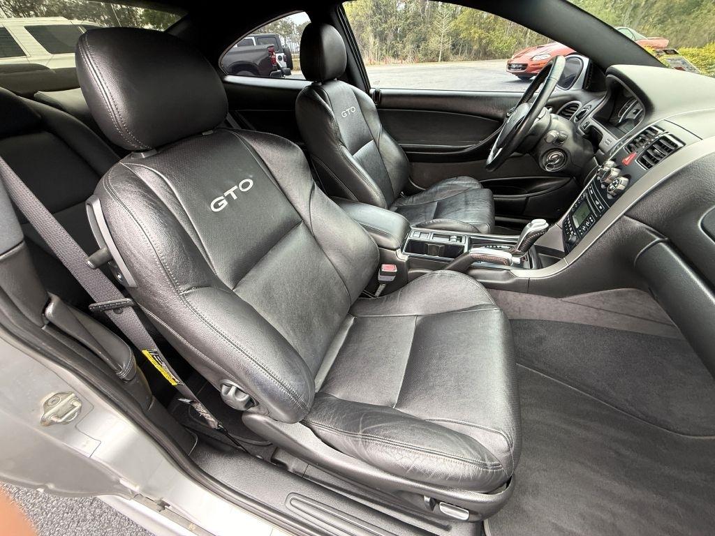 Pontiac GTO 2dr Cpe 2006