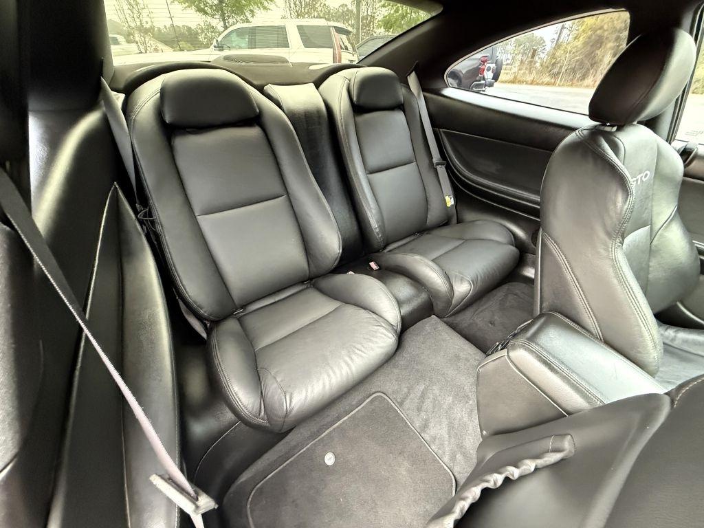 Pontiac GTO 2dr Cpe 2006