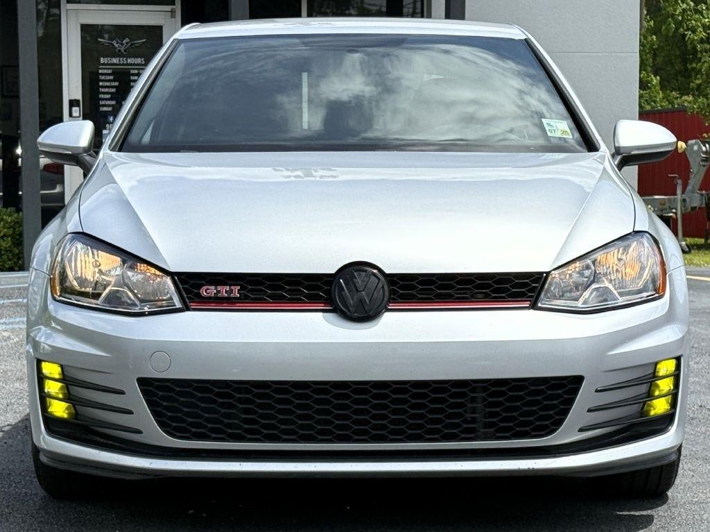 Volkswagen Golf GTI S 6A 4-Door 2017