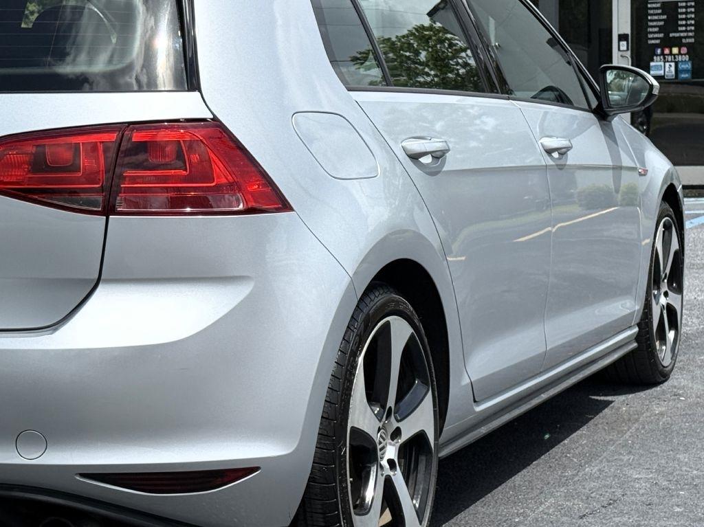 Volkswagen Golf GTI S 6A 4-Door 2017