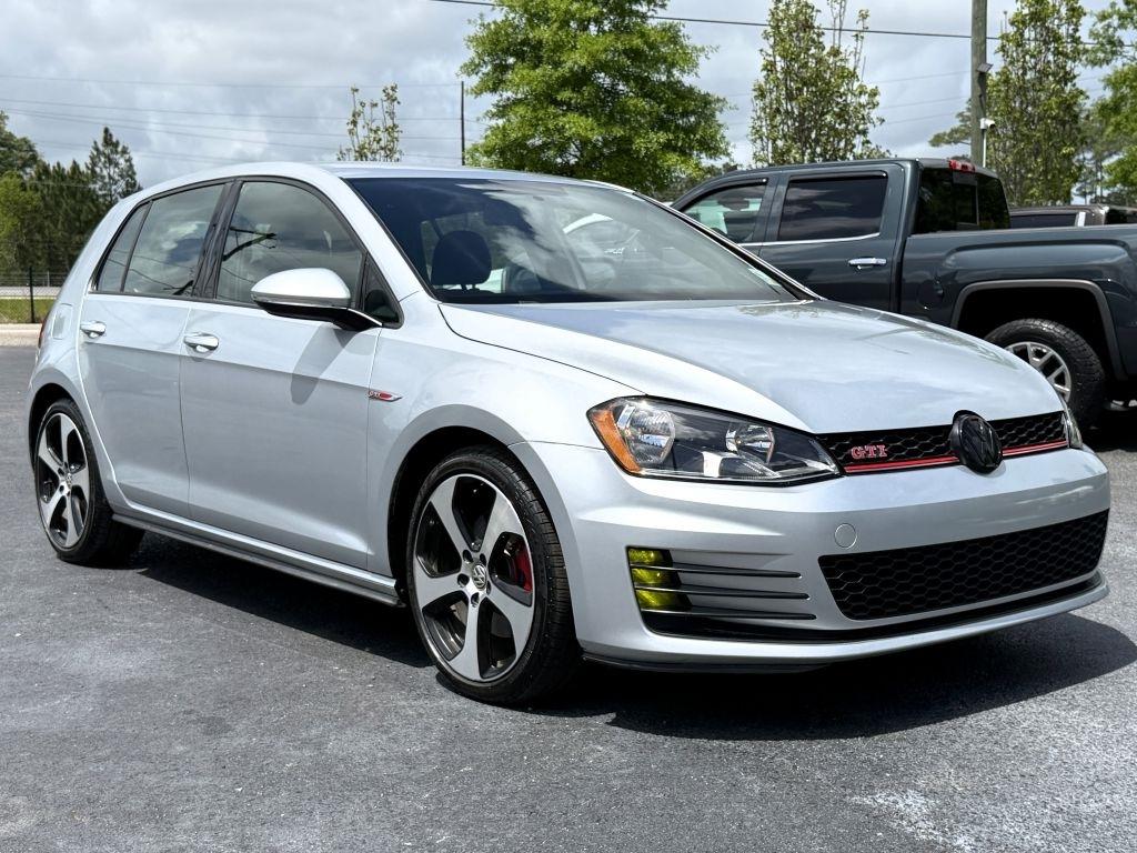Volkswagen Golf GTI S 6A 4-Door 2017
