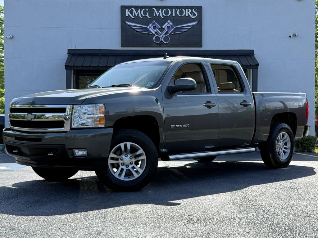 2011 Chevrolet Silverado 1500 LTZ Crew Cab 4WD