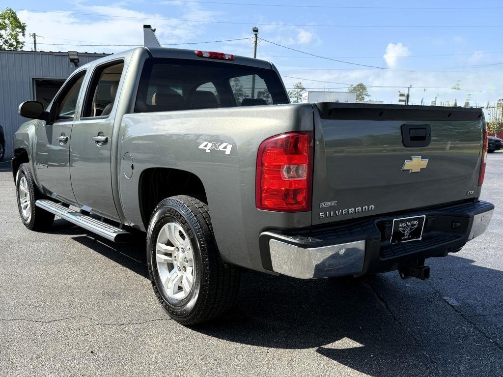 Chevrolet Silverado 1500 LTZ Crew Cab 4WD 2011
