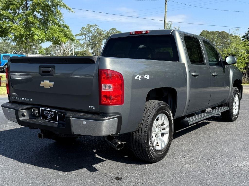 Chevrolet Silverado 1500 LTZ Crew Cab 4WD 2011