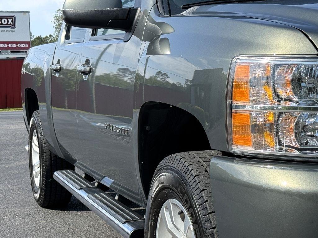 Chevrolet Silverado 1500 LTZ Crew Cab 4WD 2011