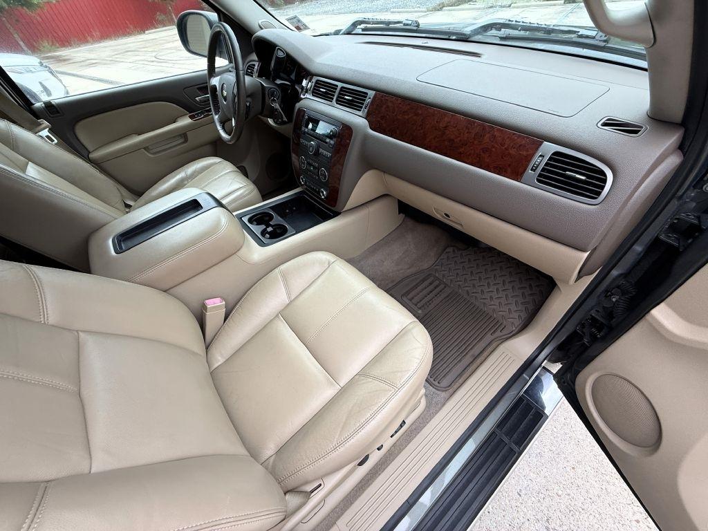 Chevrolet Silverado 1500 LTZ Crew Cab 4WD 2011