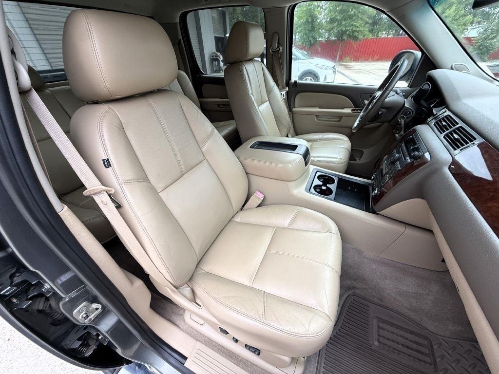 Chevrolet Silverado 1500 LTZ Crew Cab 4WD 2011