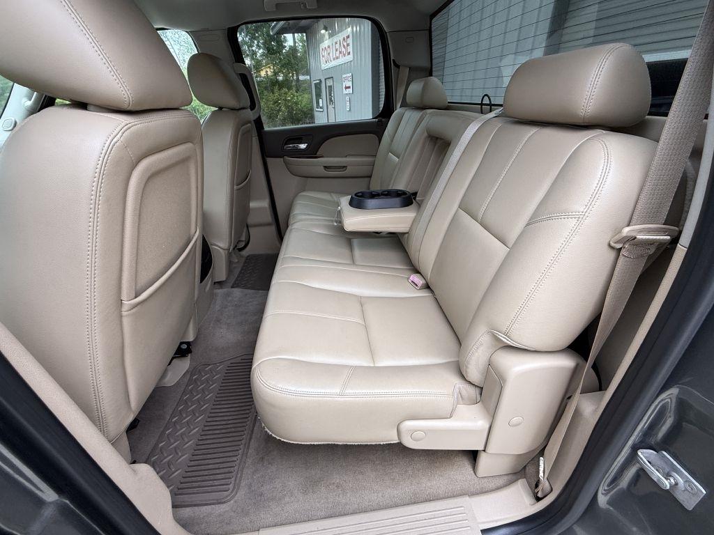 Chevrolet Silverado 1500 LTZ Crew Cab 4WD 2011