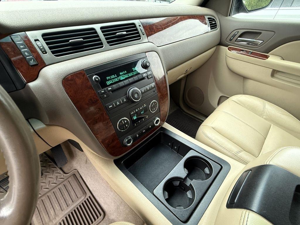 Chevrolet Silverado 1500 LTZ Crew Cab 4WD 2011