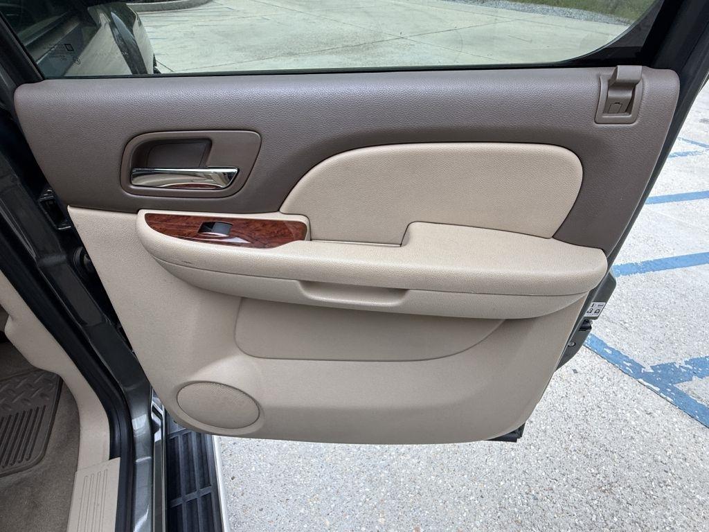 Chevrolet Silverado 1500 LTZ Crew Cab 4WD 2011