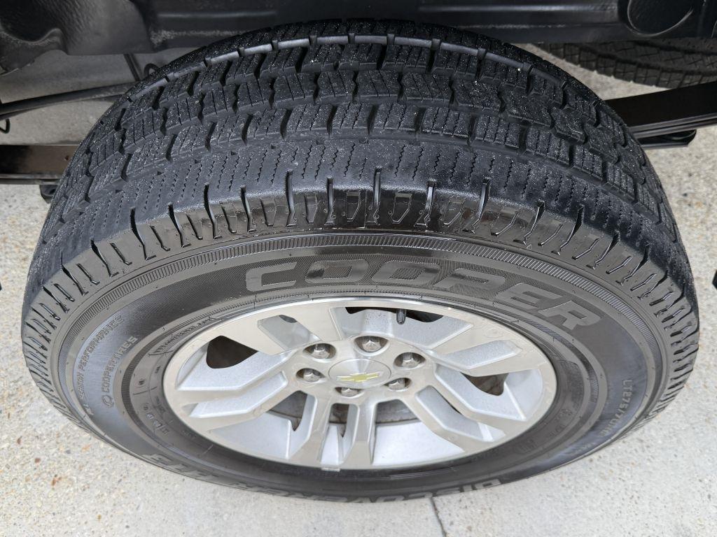 Chevrolet Silverado 1500 LTZ Crew Cab 4WD 2011