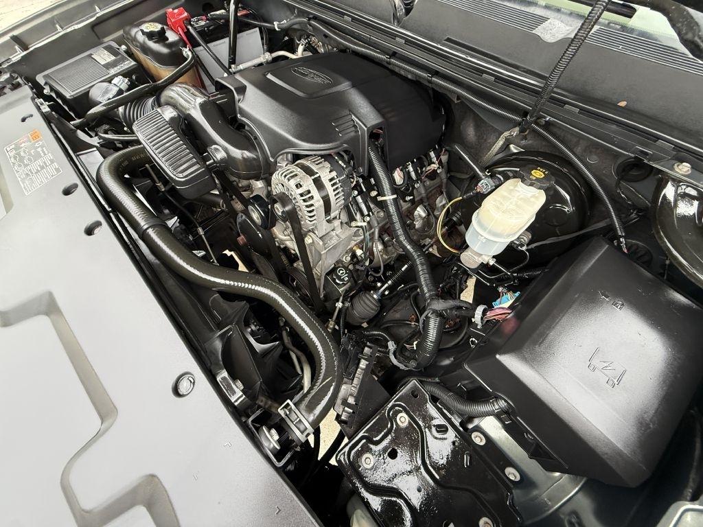 Chevrolet Silverado 1500 LTZ Crew Cab 4WD 2011