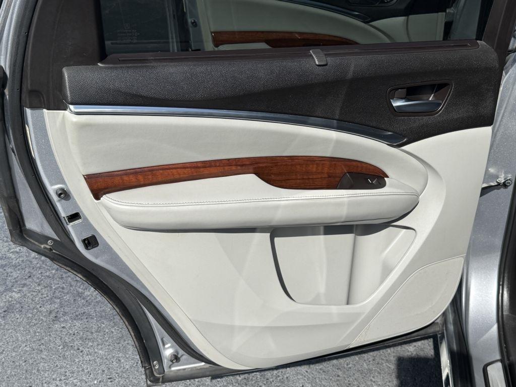 Acura MDX 9-Spd AT Advance Package 2017