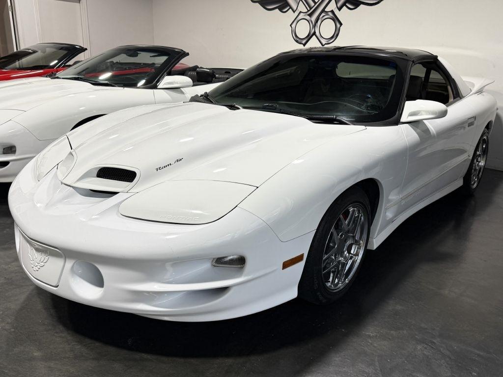 Pontiac Firebird Formula Coupe 2002
