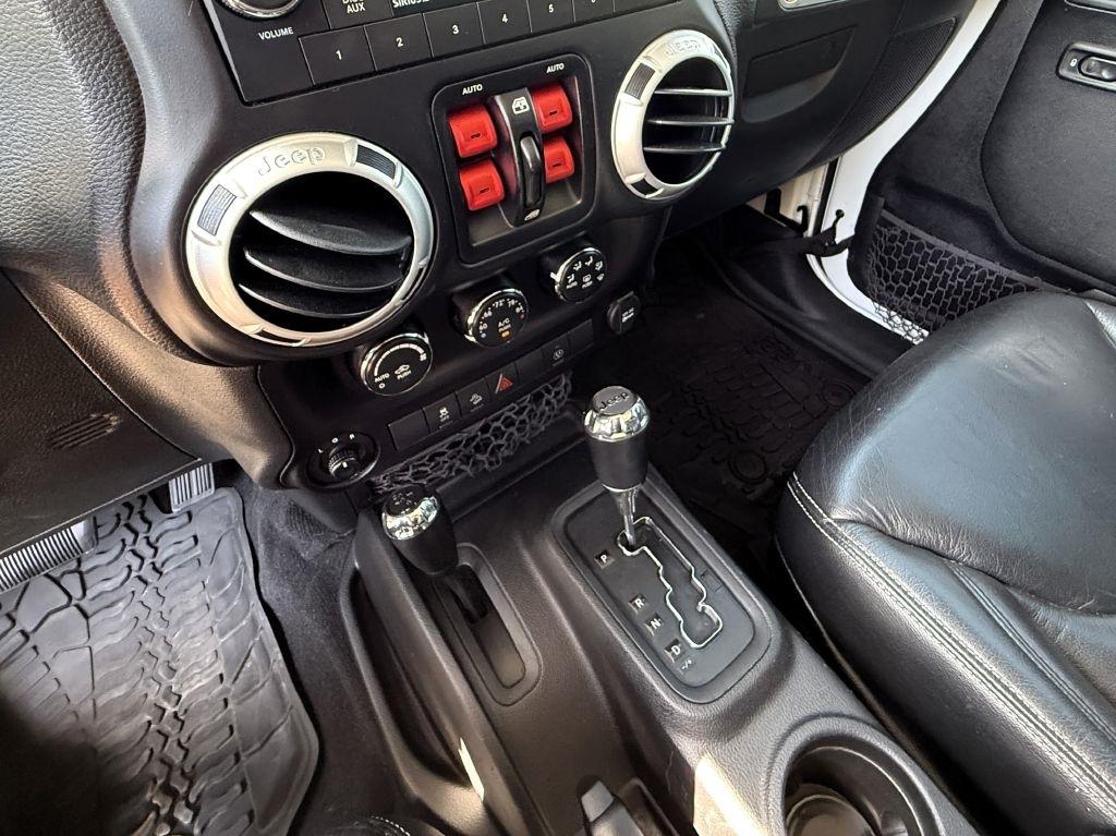 Jeep Wrangler Unlimited Sahara 4WD 2016