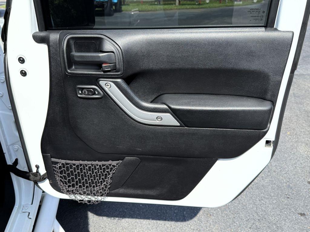 Jeep Wrangler Unlimited Sahara 4WD 2016