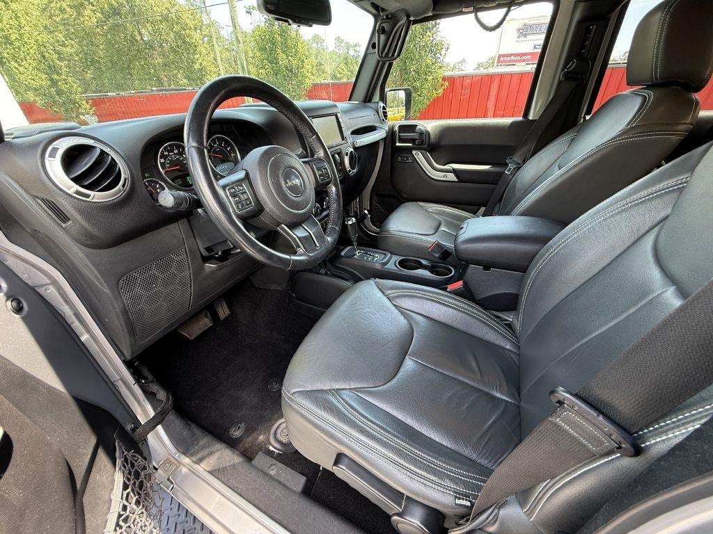 Jeep Wrangler Unlimited Sahara 4WD 2015