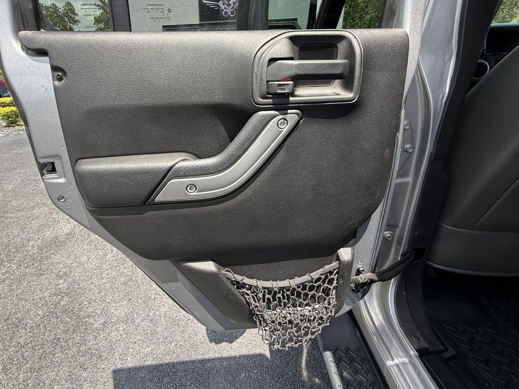 Jeep Wrangler Unlimited Sahara 4WD 2015