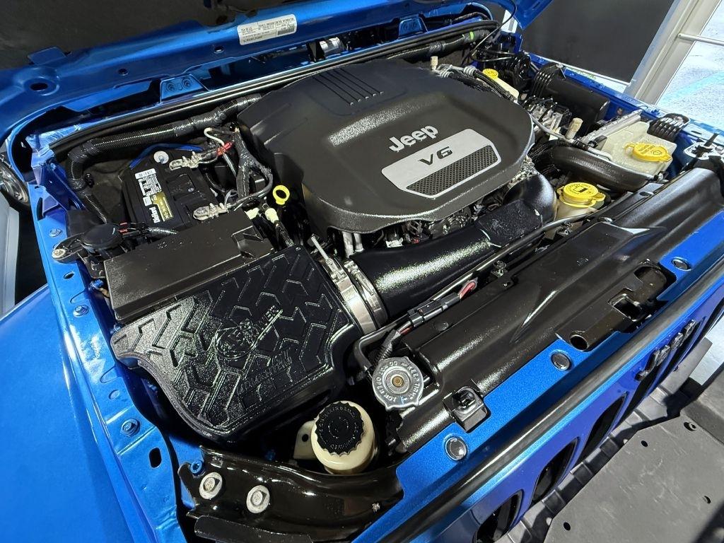 Jeep Wrangler Unlimited Sahara 4WD 2015