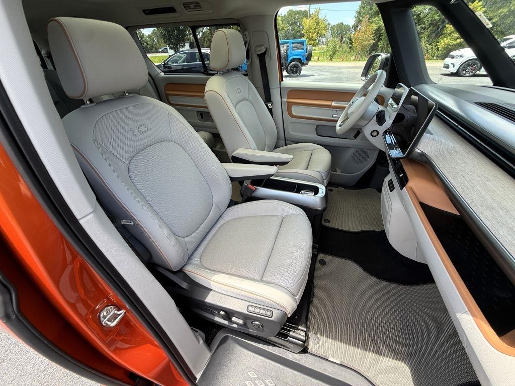 Volkswagen ID Buzz 1st Edition AWD 2025