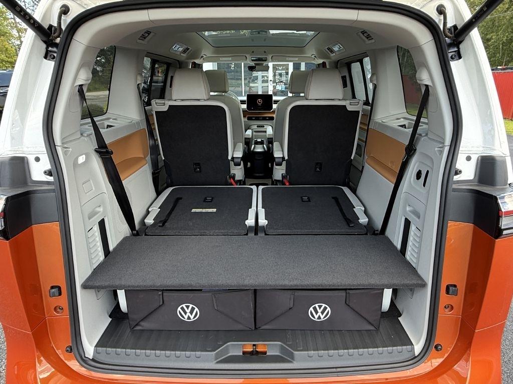 Volkswagen ID Buzz 1st Edition AWD 2025
