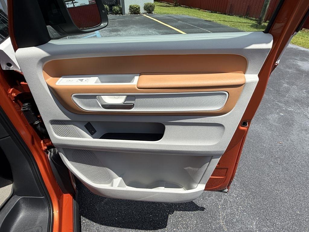Volkswagen ID Buzz 1st Edition AWD 2025