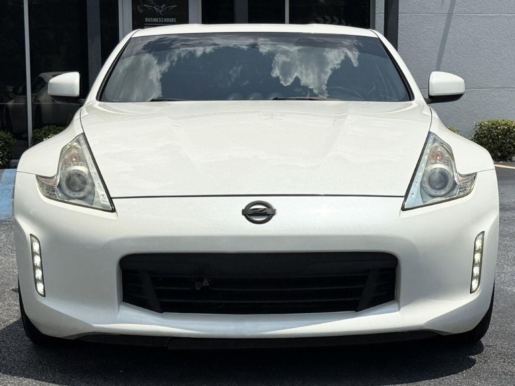 Nissan Z 370Z Coupe Touring 7AT 2016