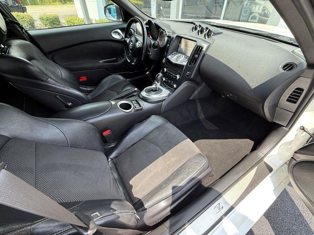 Nissan Z 370Z Coupe Touring 7AT 2016