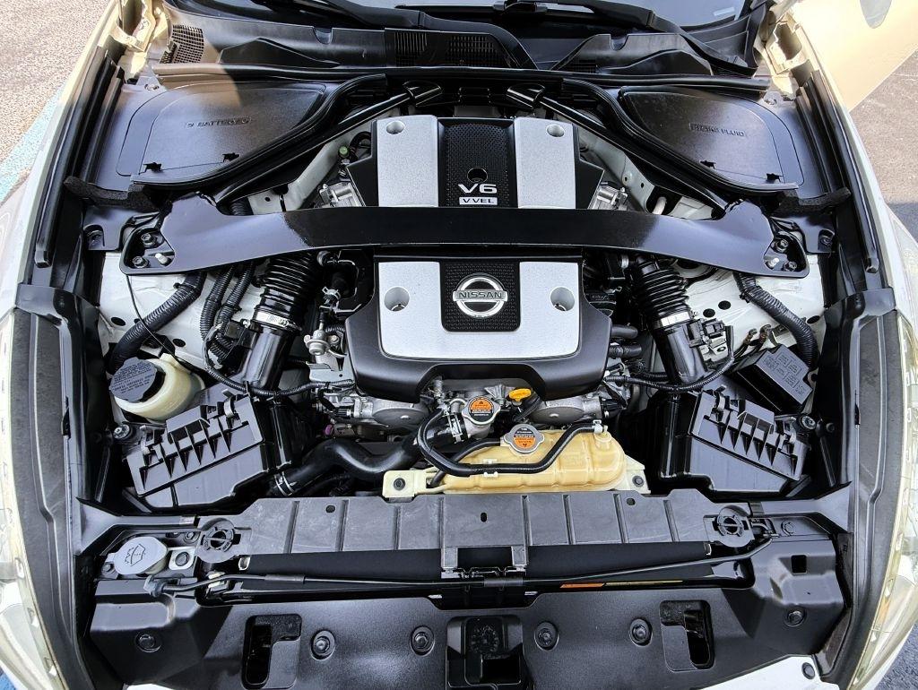 Nissan Z 370Z Coupe Touring 7AT 2016