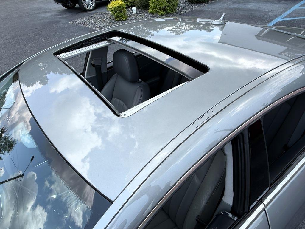 Mercedes-Benz CLS-Class CLS550 2011