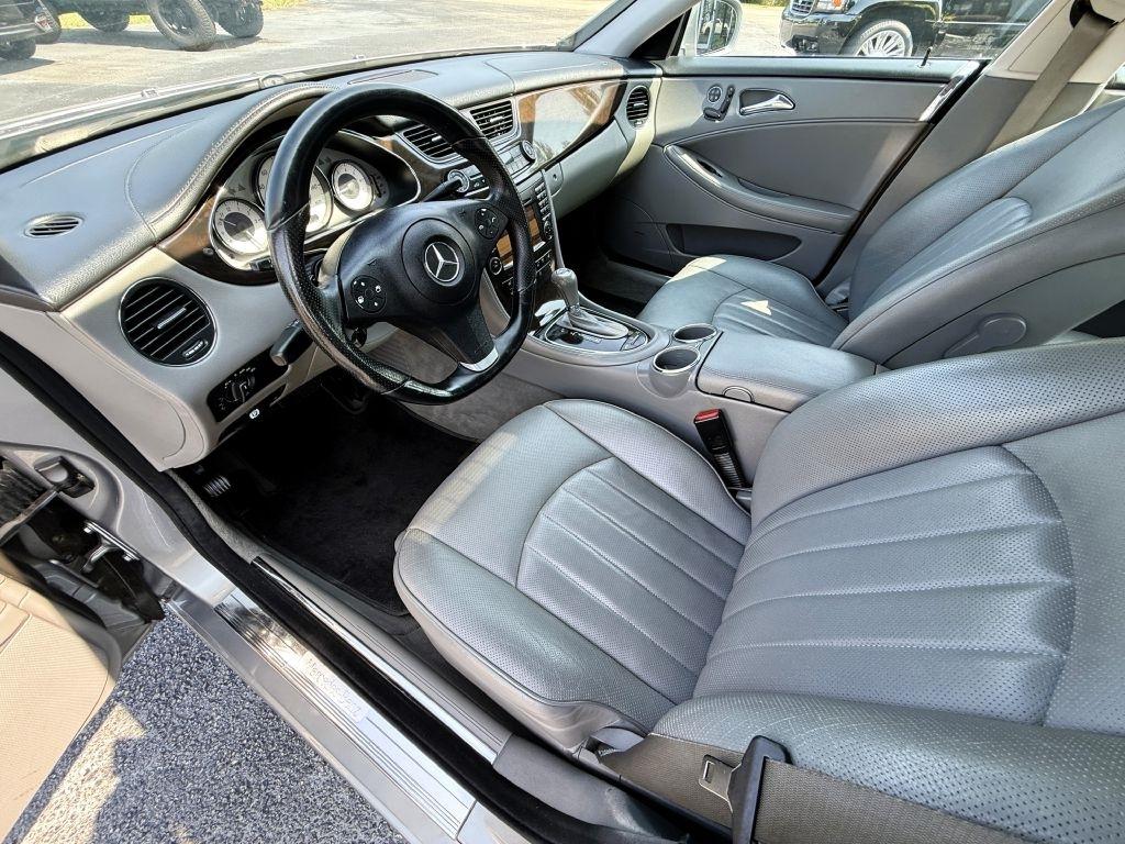 Mercedes-Benz CLS-Class CLS550 2011