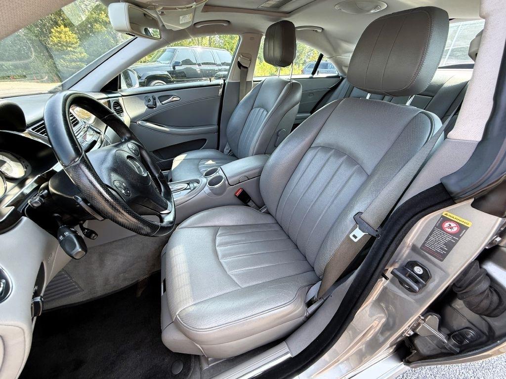 Mercedes-Benz CLS-Class CLS550 2011