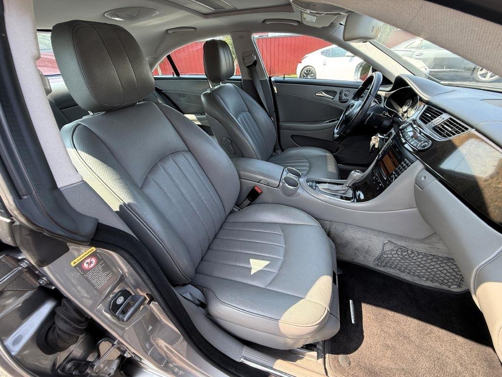 Mercedes-Benz CLS-Class CLS550 2011