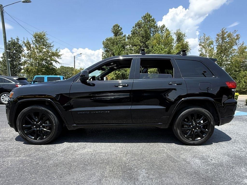 Jeep Grand Cherokee Laredo 4WD 2018