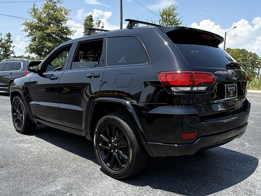 Jeep Grand Cherokee Laredo 4WD 2018