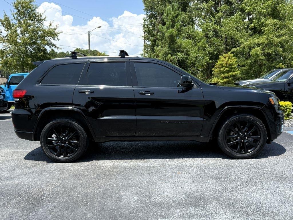 Jeep Grand Cherokee Laredo 4WD 2018