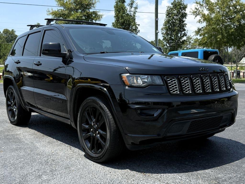 Jeep Grand Cherokee Laredo 4WD 2018