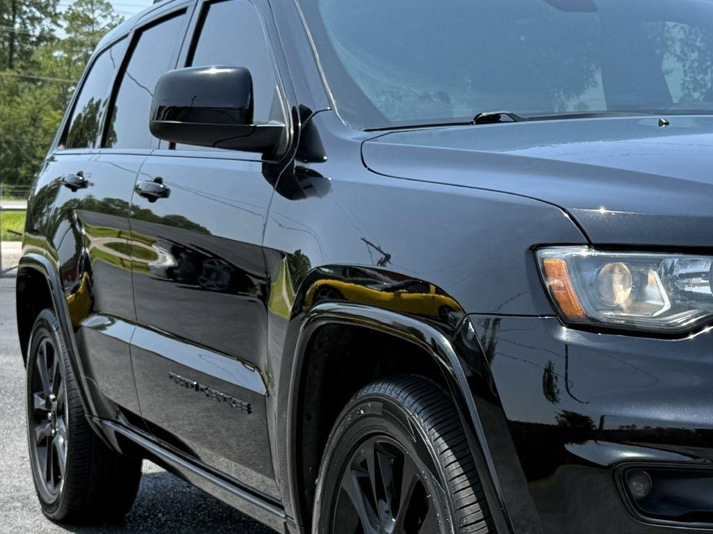 Jeep Grand Cherokee Laredo 4WD 2018