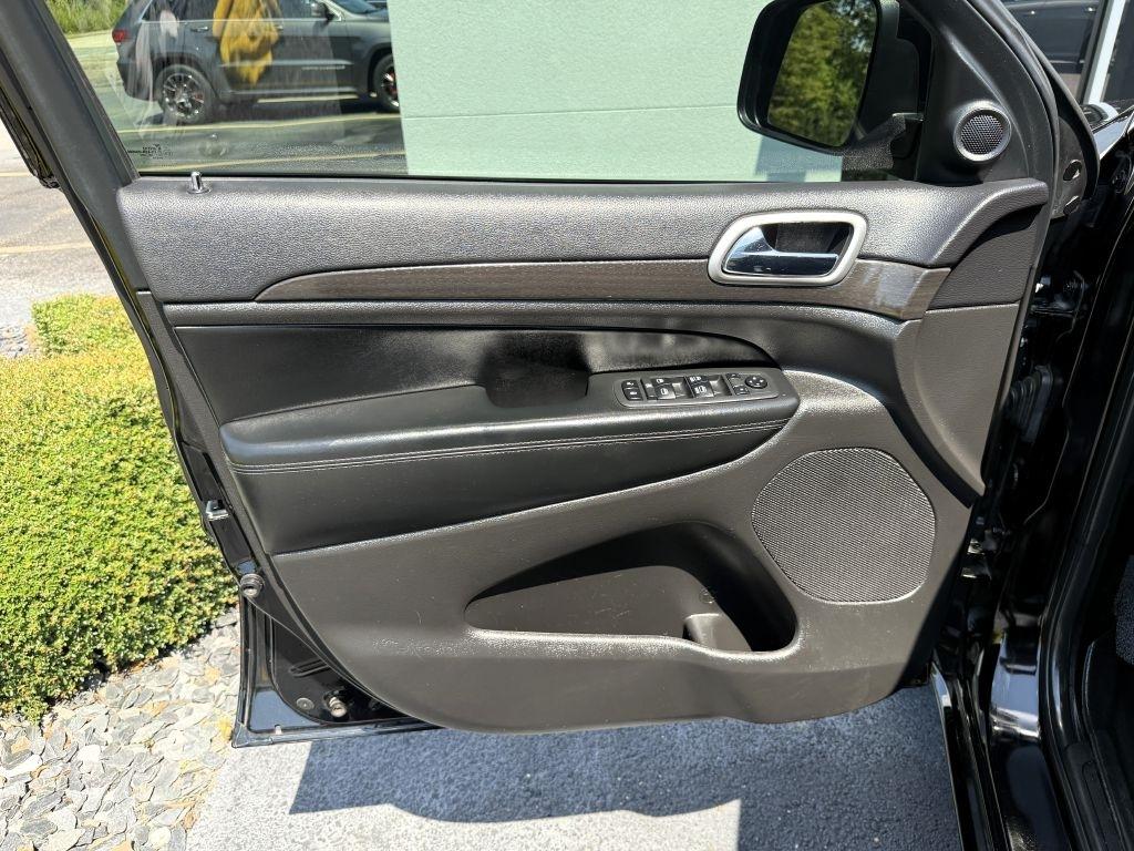 Jeep Grand Cherokee Laredo 4WD 2018