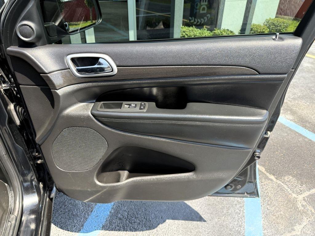 Jeep Grand Cherokee Laredo 4WD 2018