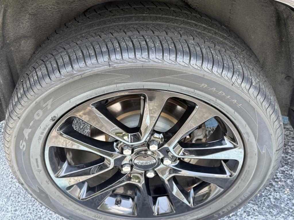 Jeep Grand Cherokee Laredo 4WD 2018