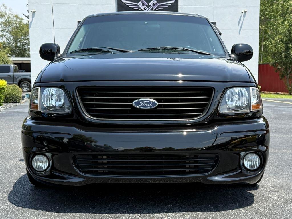Ford F-150 SVT Lightning 2WD 2001