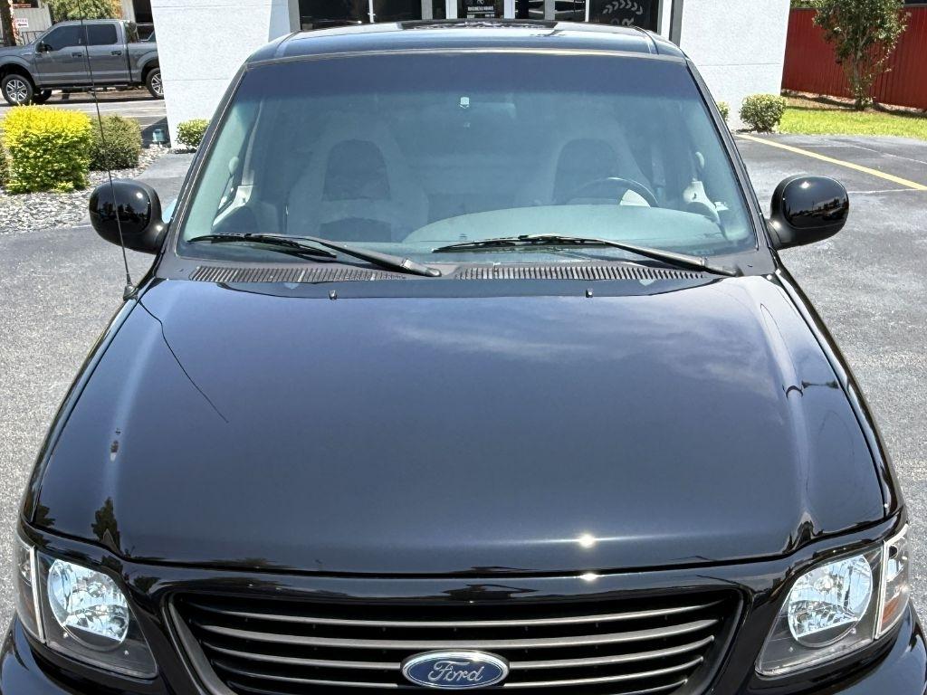 Ford F-150 SVT Lightning 2WD 2001