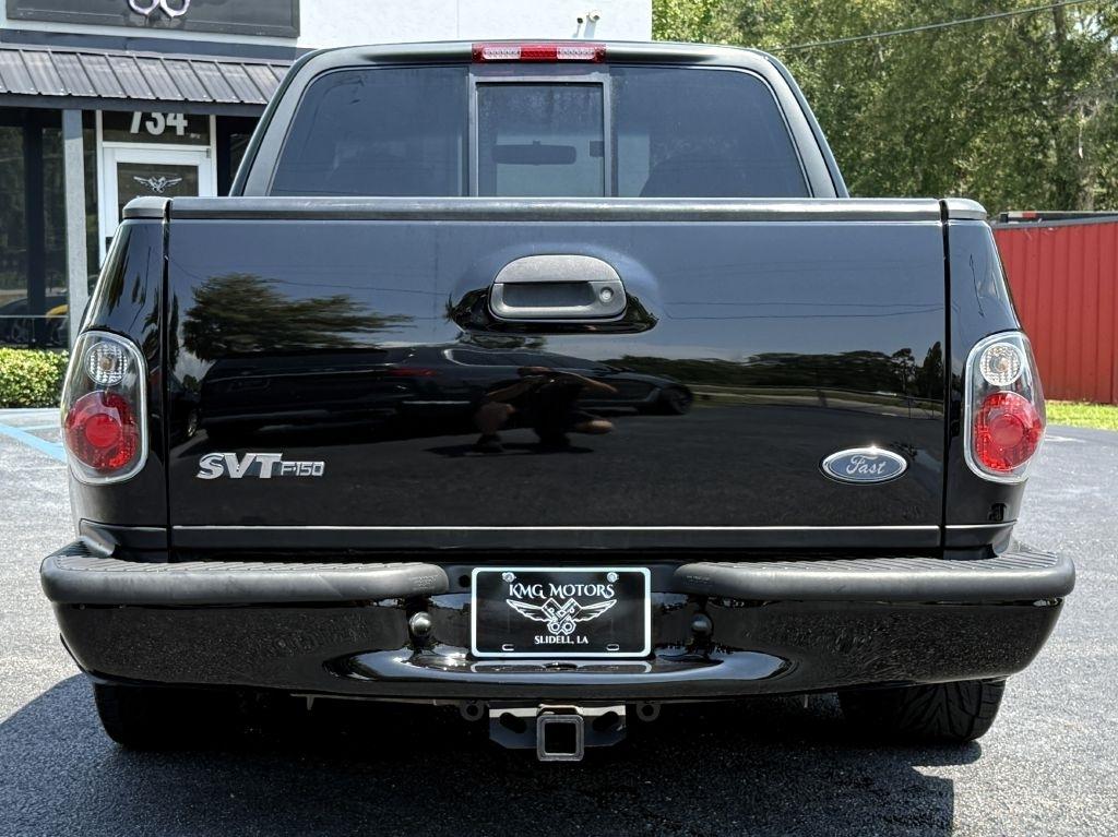 Ford F-150 SVT Lightning 2WD 2001