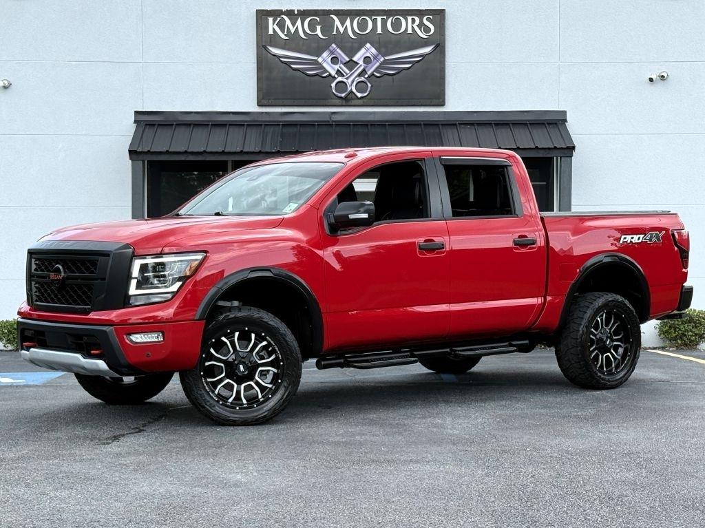 Nissan Titan SV Crew Cab 4WD 2021